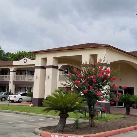 Homebridge Inn And Suites Бомонт Екстериор снимка