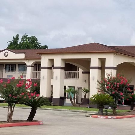 Homebridge Inn And Suites Бомонт Екстериор снимка