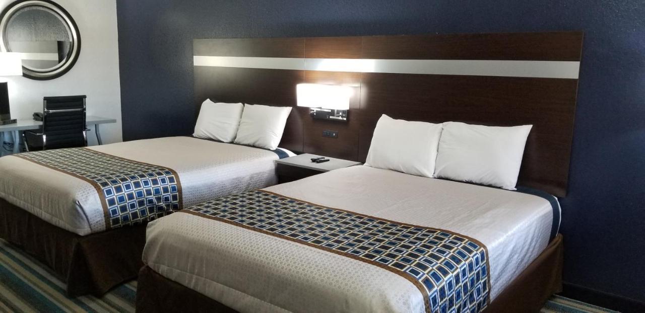 Homebridge Inn And Suites Бомонт Екстериор снимка